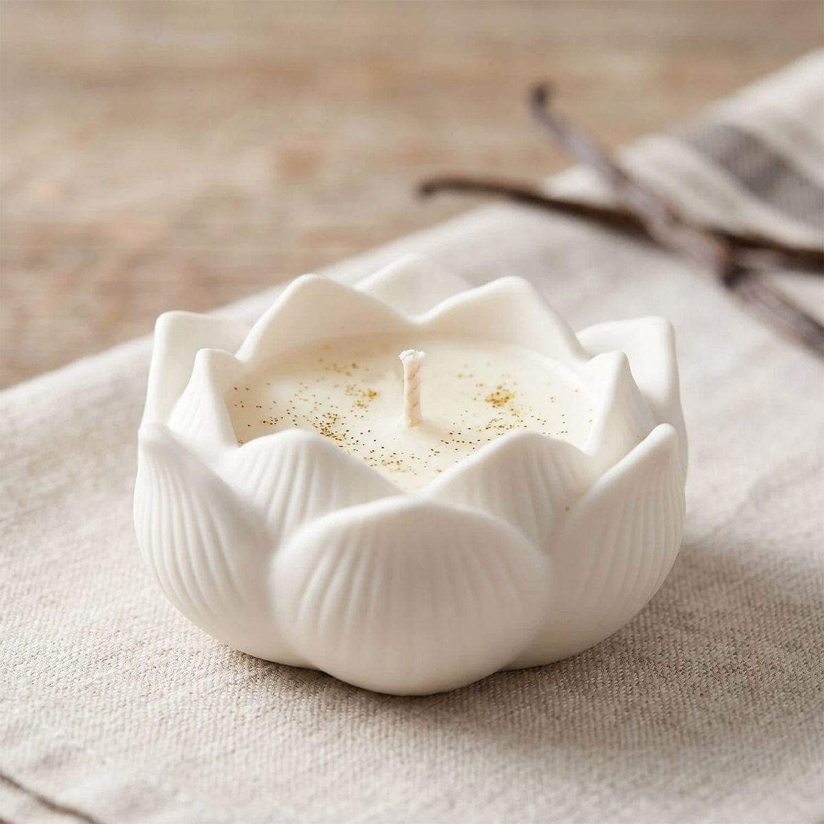 Soy Wax Decorative Lotus Candle ( White , 8 x 8 cm )