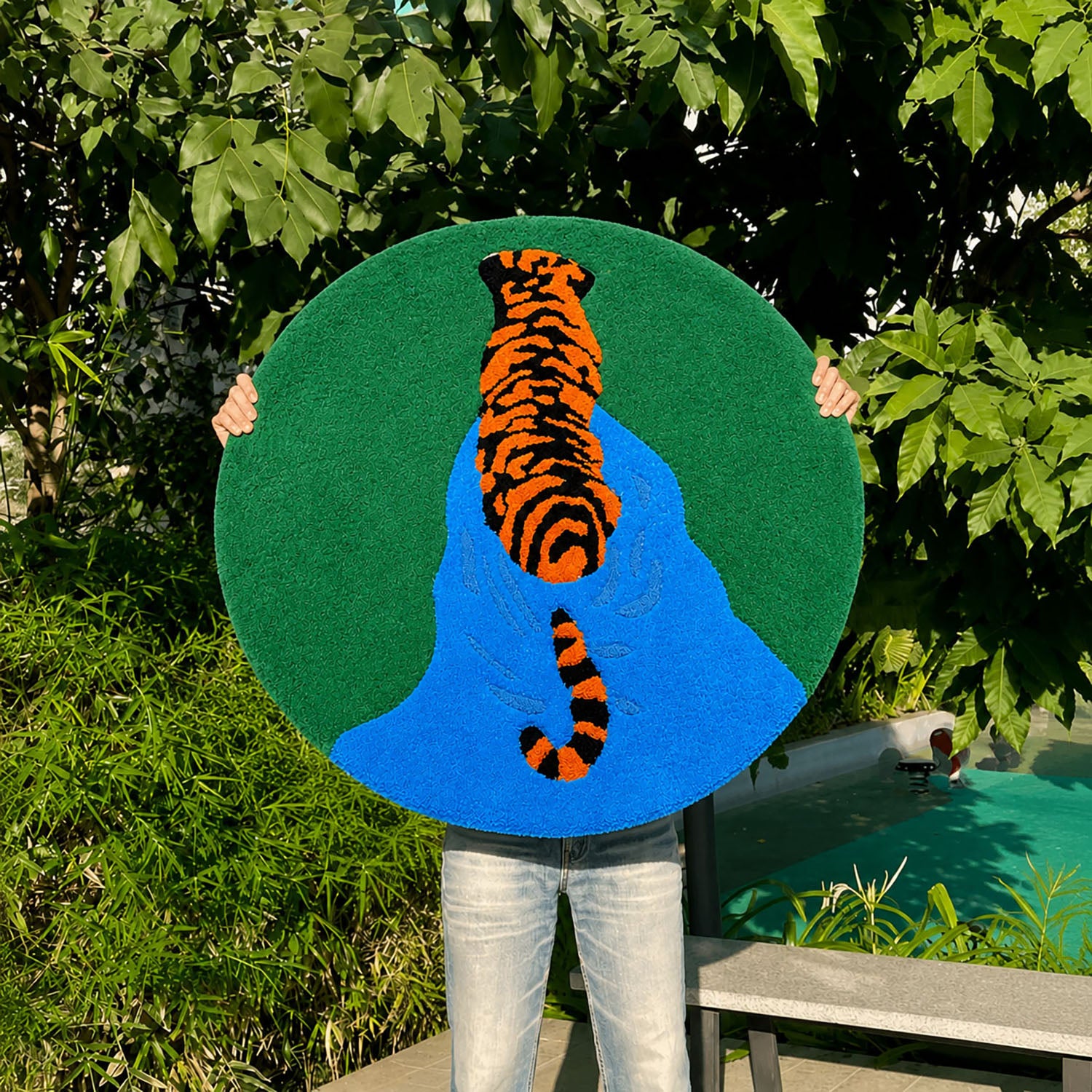 Premium Wool Tufted Tiger Pattern Rug Unique Design Mat For Room And Wall Decor Home Living Space 61x61 cm