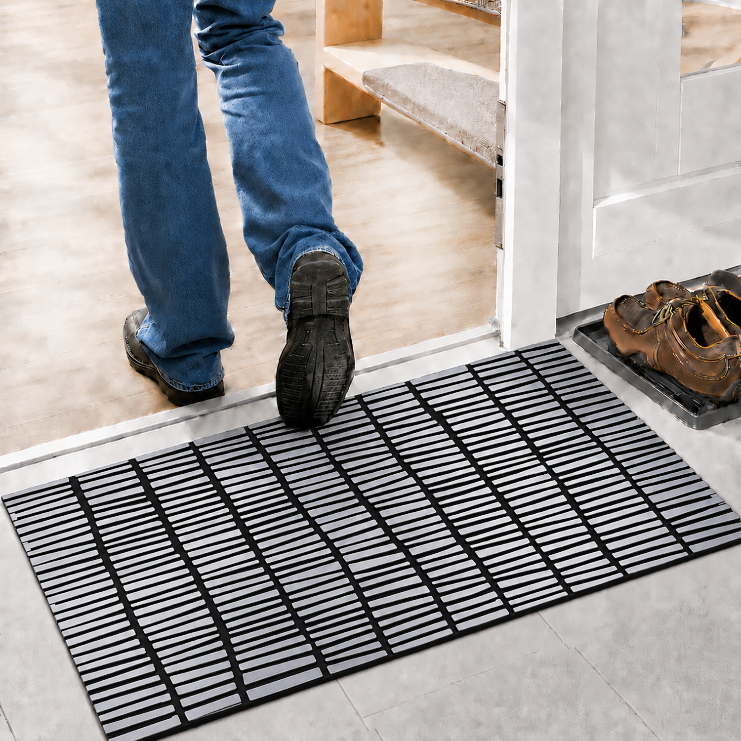 Rubber Door Mat Linear Textured ( 45x75 cm Silver )