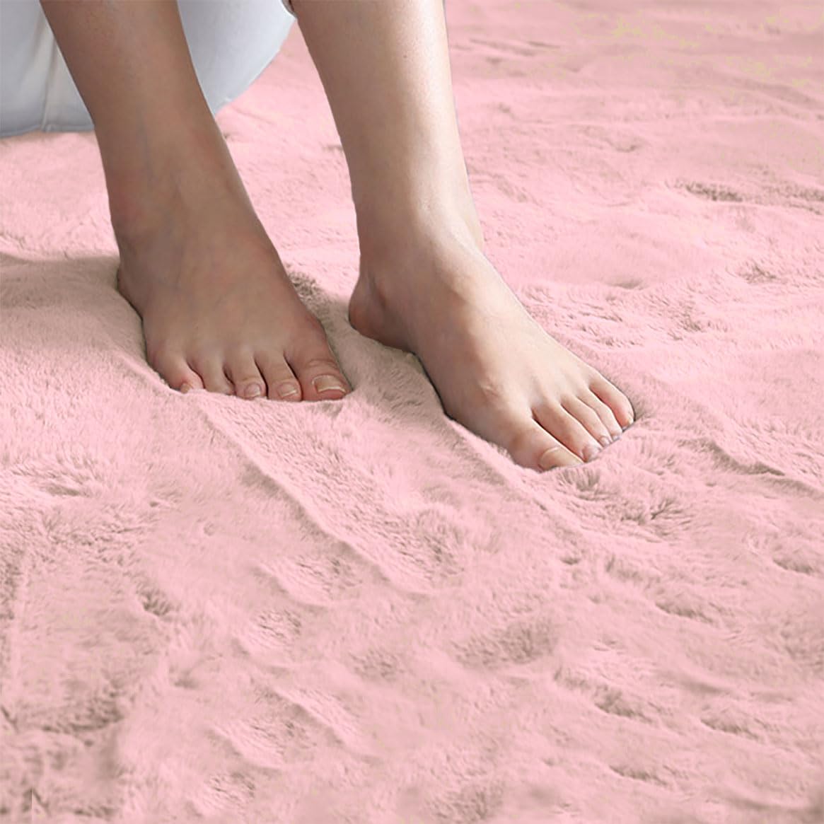 Rabbit Fur Super Soft Carpet (Peach, 4x6 Feet)