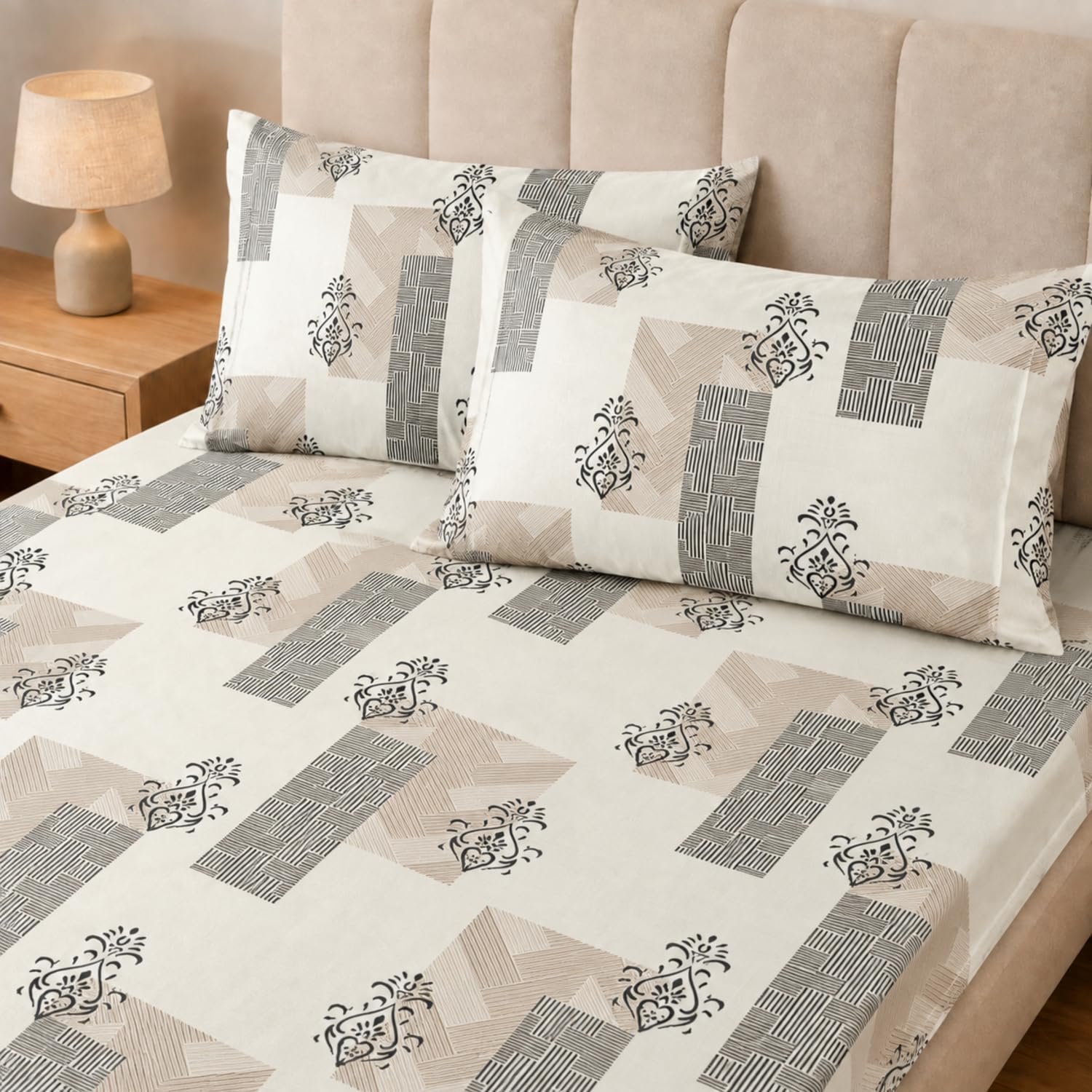 King Size Double Bedsheet with 2 Pillow Covers King Size Premium Ornamental Blocks Printed  90x100 inch