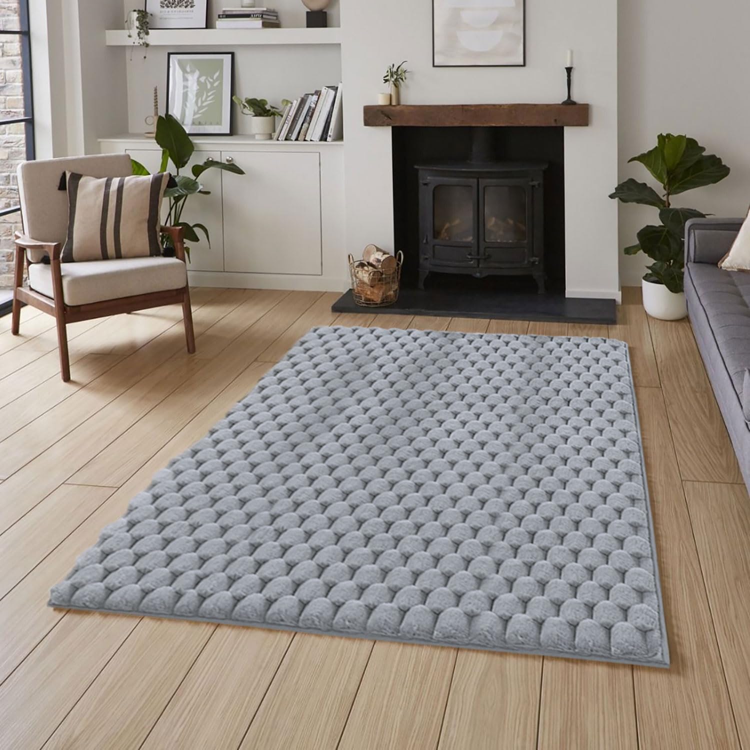 Turtle Rabbit Fur Carpet (4x6 Feet, Silver)