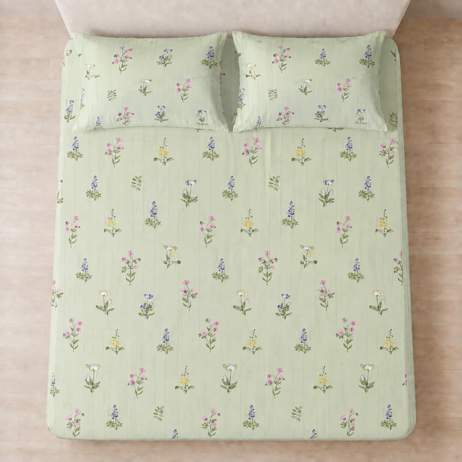 King Size Double Bedsheet with 2 Pillow Covers Premium Dusty Floral Printed ( Grey ,108x108 inch )