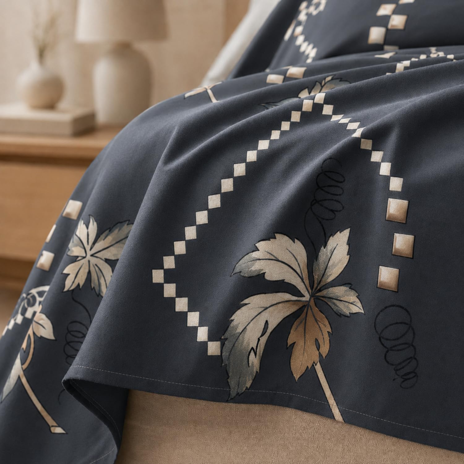 King Size Double Bedsheet with 2 Pillow Covers Premium Floral Geometry Printed  90x100 inch