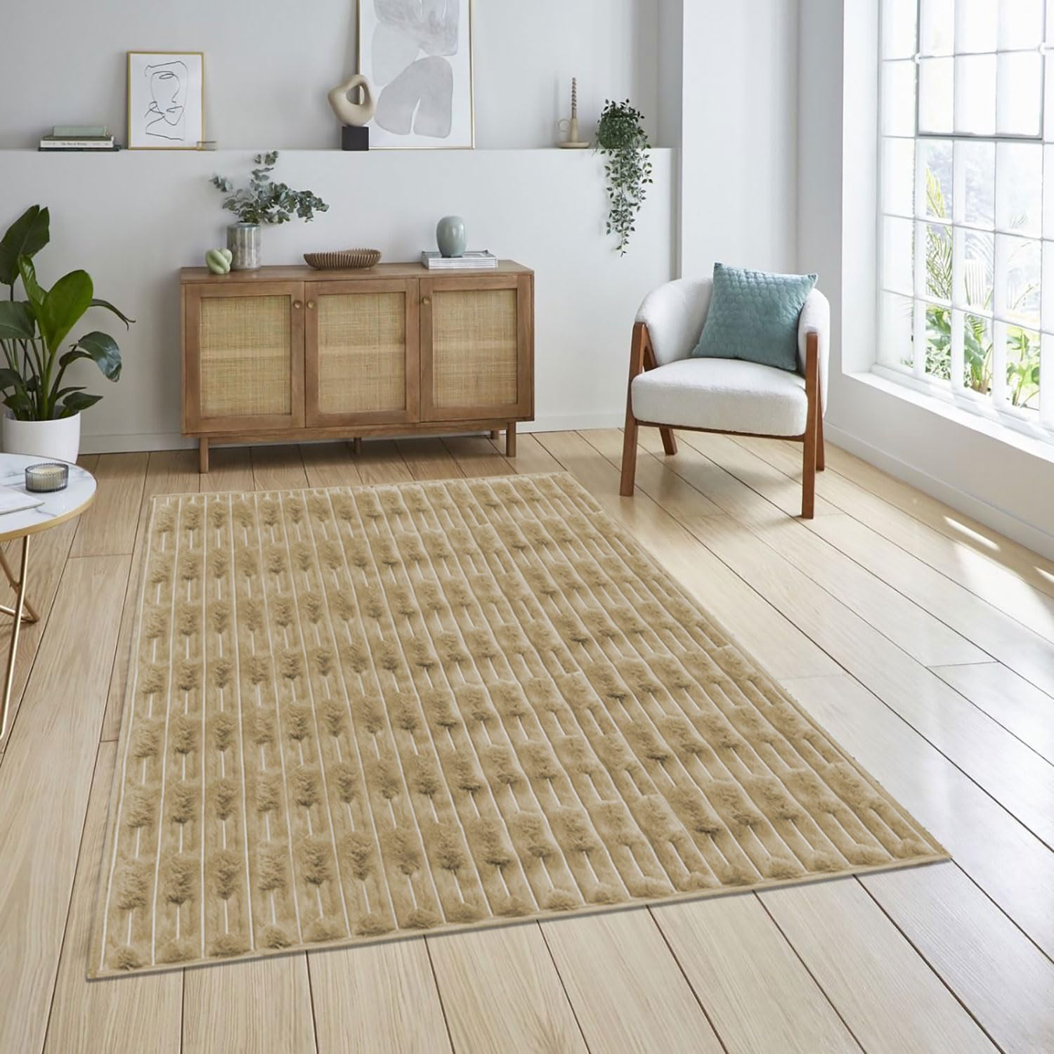 Rabbit Tail Fur Carpet (4x6 Feet, Beige)