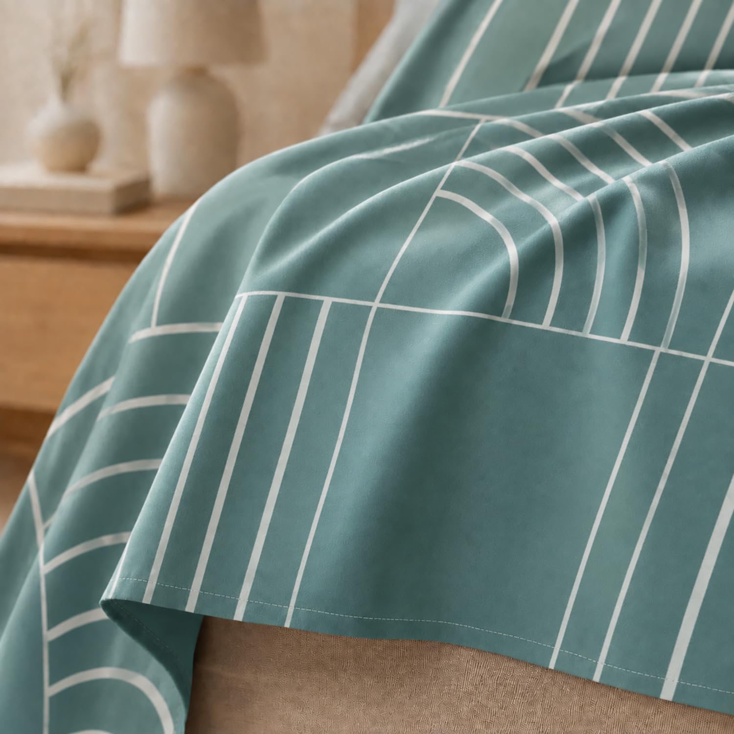 Double Bedsheet with 2 Pillow Covers Premium 240 TC 100% Cotton Feel ( King Size Teal 108x108inch )