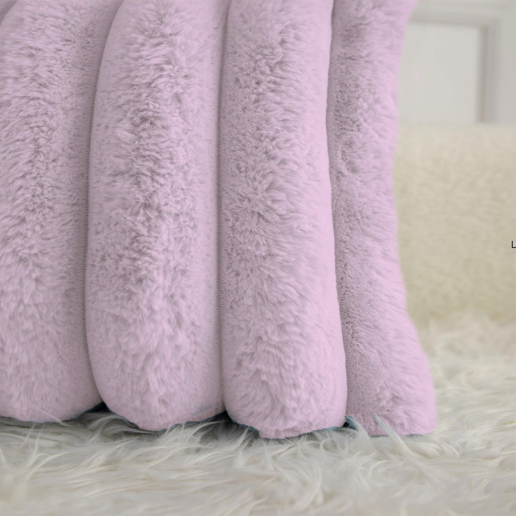 Luxurious Cushion Covers Pack of 2, (16x16 Inch - Mavye)