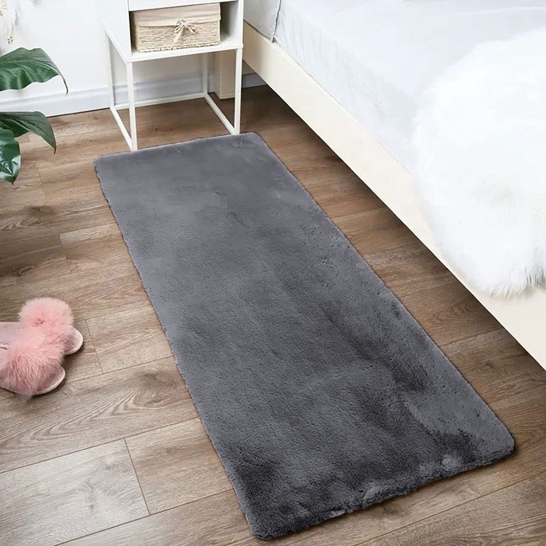 Rabbit Fur Soild RunnerSuper Soft (Grey, 2x5 Feet)