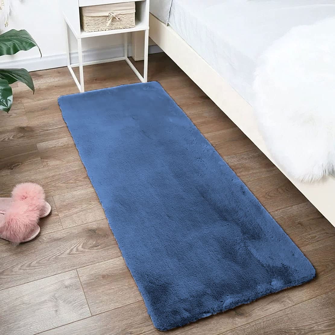Rabbit Fur Soild RunnerSuper Soft (Blue, 2x5 Feet)
