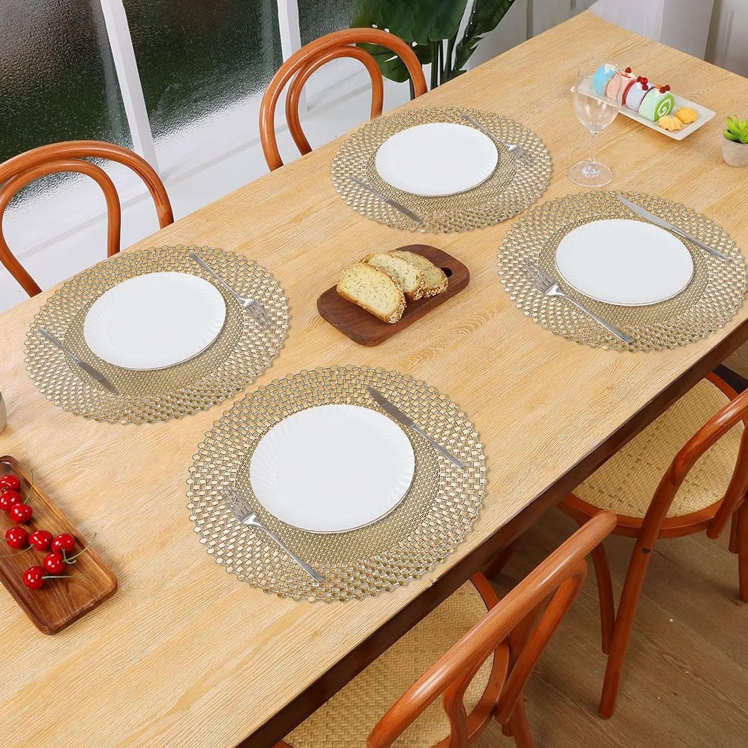 LUXE HOME INTERNATIONAL PVC Vinyl Metallic Table Round Placemats for Dining Table Gold, Heat Resistant & Waterproof | Easy to Clean Decorative Dining Mats - (Set of 4) ST085TJ-3MJ