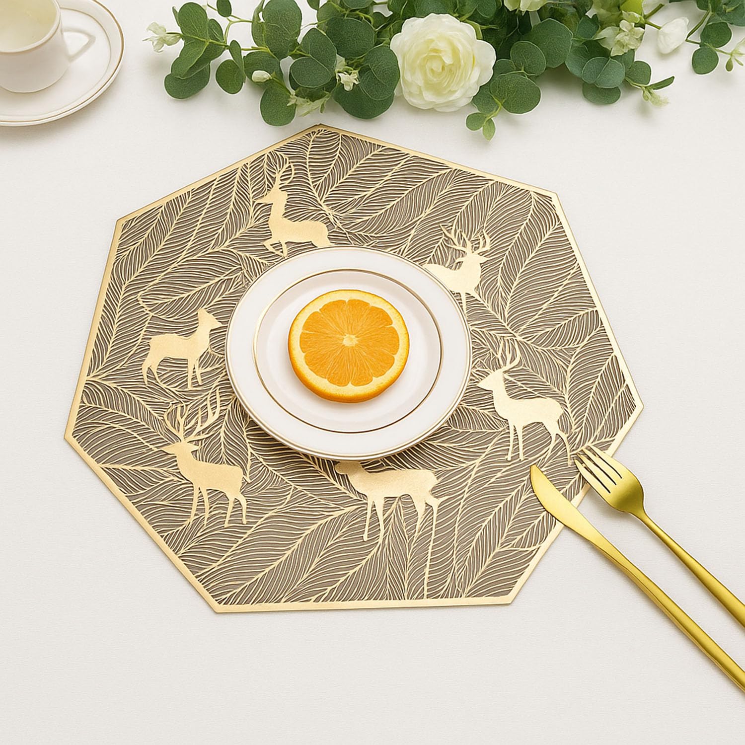 LUXE HOME INTERNATIONAL PVC Vinyl Metallic Table Round Placemats for Dining Table Gold, Heat Resistant & Waterproof | Easy to Clean Decorative Dining Mats - (Set of 6) ST062TJ-3MJ