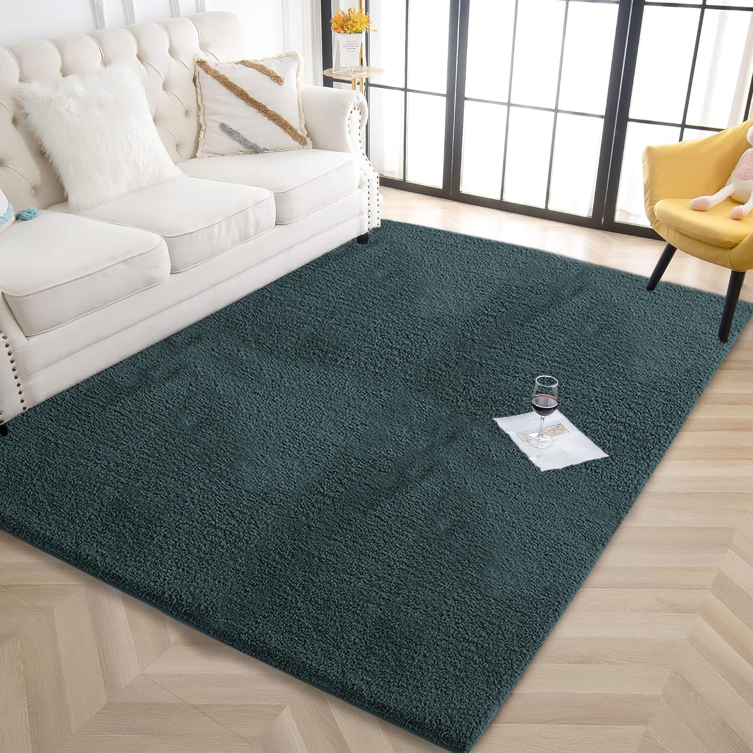 Sensuous Carpet for Bedroom (Hunter Green, 3x5 Feet)