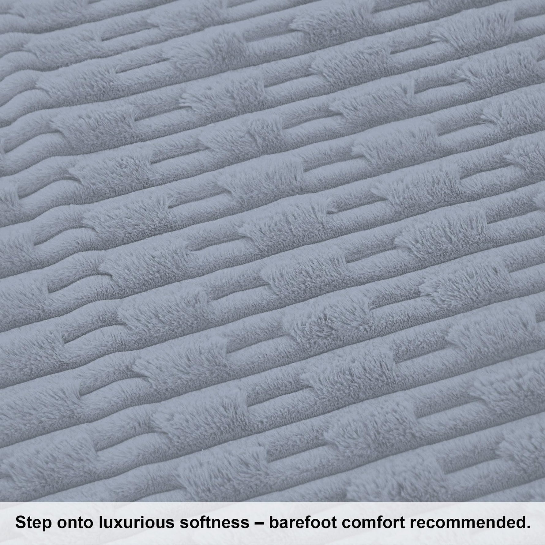 Rabbit Tail Fur Carpet (4x6 Feet, Silver)