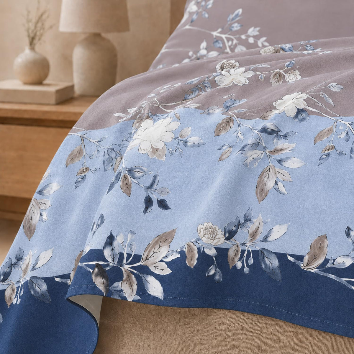 King Size Double Bedsheet with 2 Pillow CoversPremium Blossom Border Printed 90x100 inch