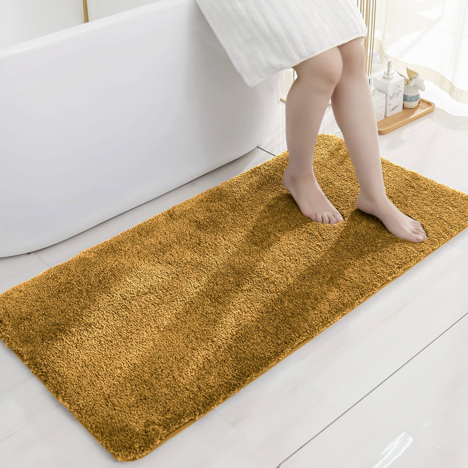 Newman Bath Mat 2500 GSM (60x90 cm, Gold)